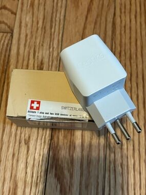 Travel Plug Adapter Charger for Switzerland with USB